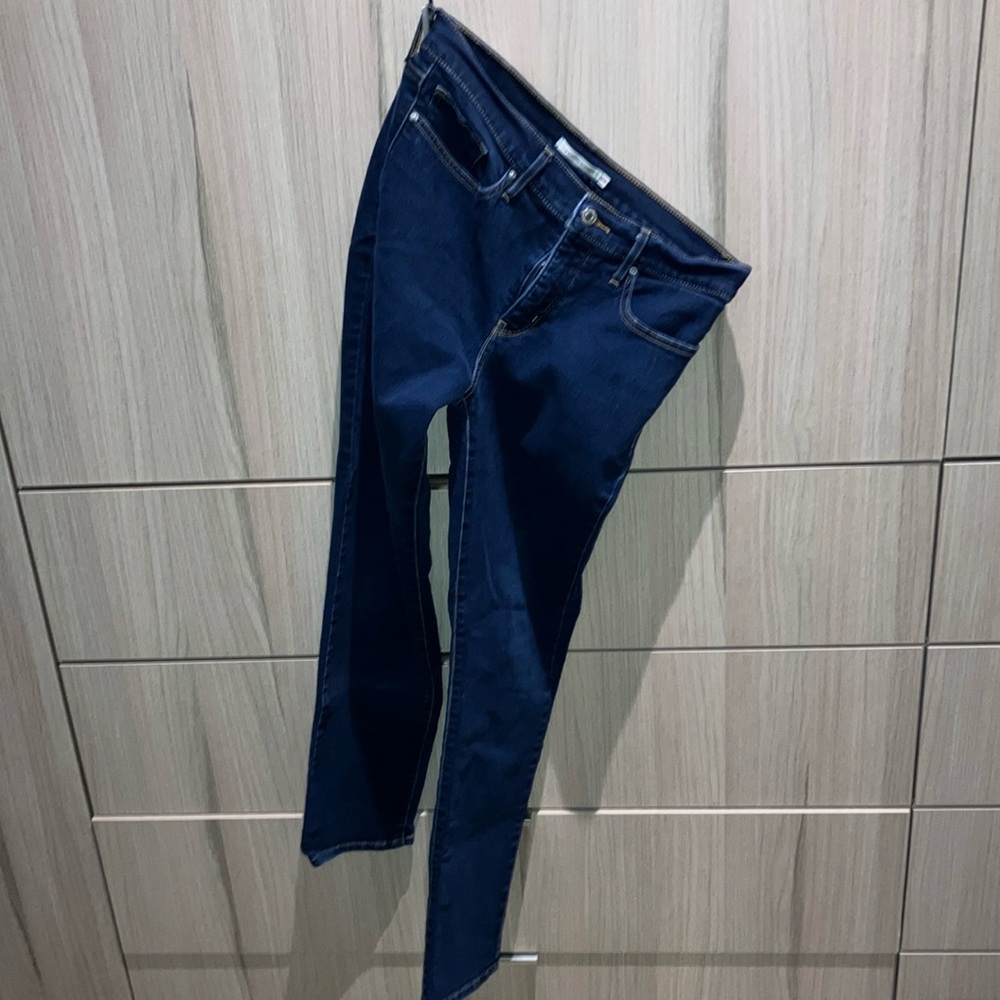 Levi's Dark Wash Straight Jeans